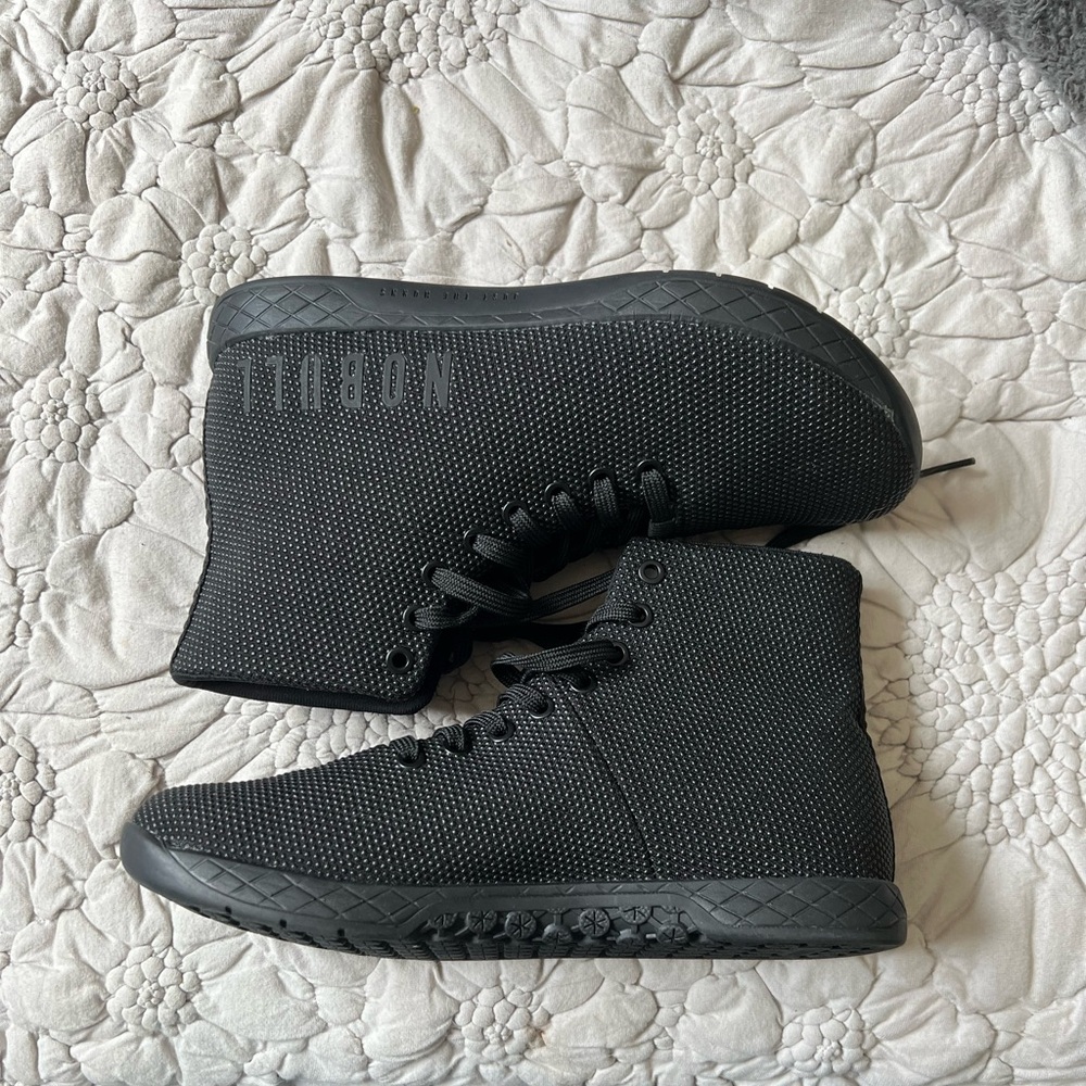 NOBULL High top outwork new men’s 8.5 women’s 10